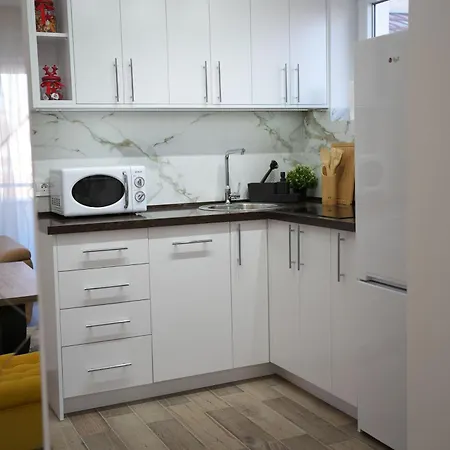 28 Apartment
